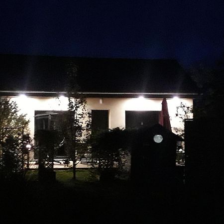Gite Avec Option Bien-Etre Sur La Veloscenie Montigny-le-Chartif Exterior foto