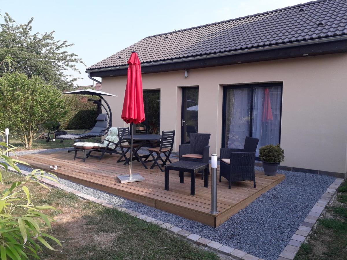 Gite Avec Option Bien-Etre Sur La Veloscenie Montigny-le-Chartif Exterior foto