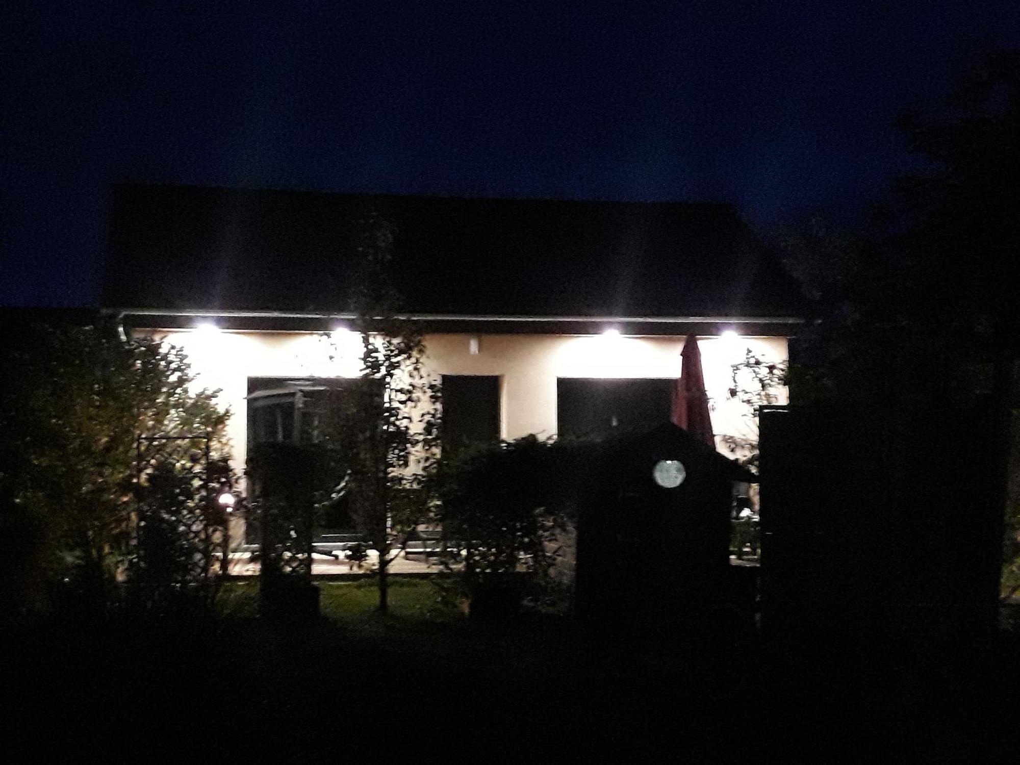 Gite Avec Option Bien-Etre Sur La Veloscenie Montigny-le-Chartif Exterior foto